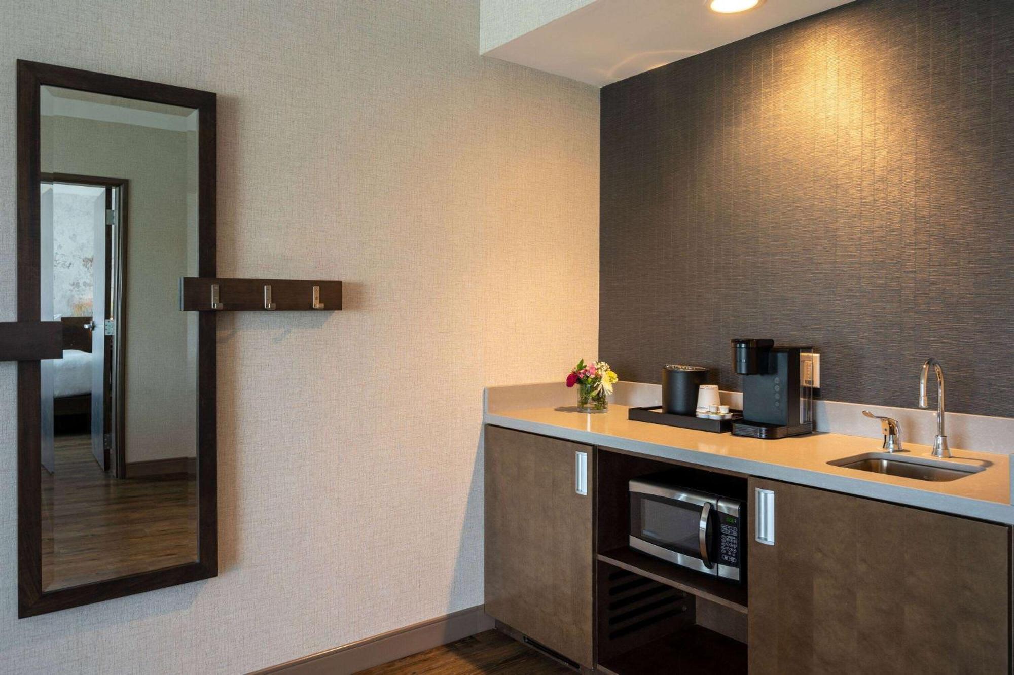 Готель Wyndham Westfield Екстер'єр фото